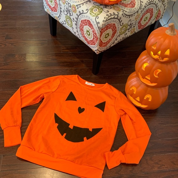 Tops - S Halloween Jack O Lantern Top